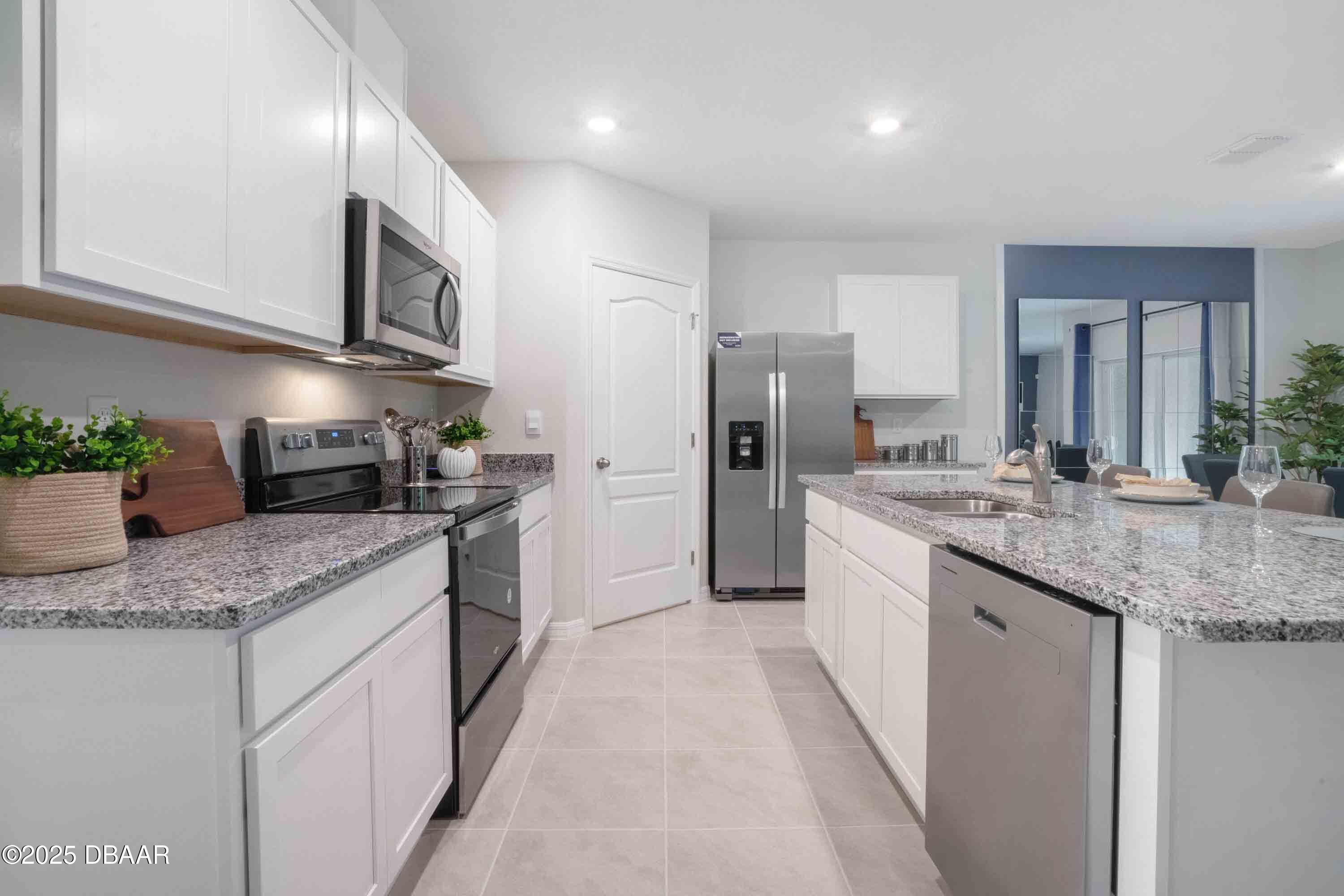 1323 Lawndale Court