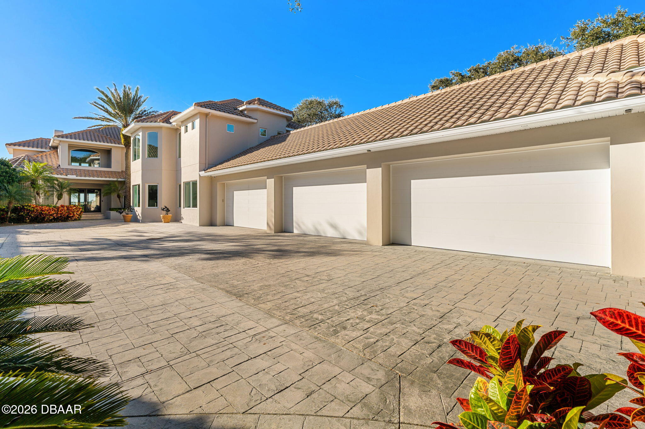 4828 S Peninsula Drive