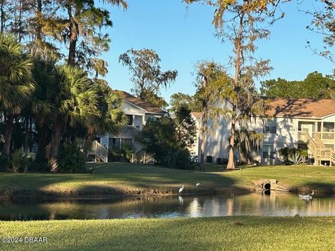 A home in South Daytona