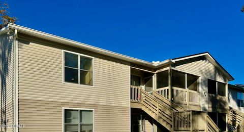 A home in South Daytona