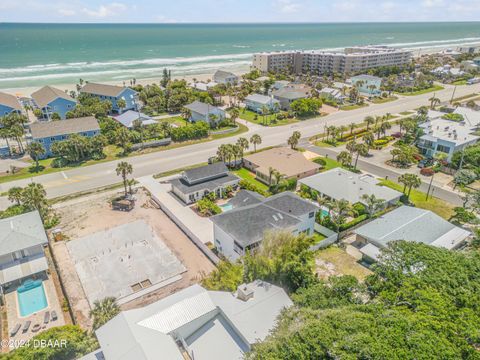 A home in New Smyrna Beach