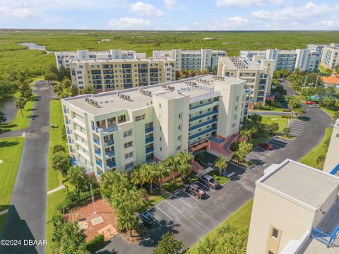 A home in New Smyrna Beach