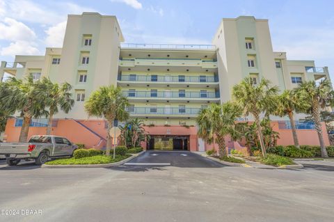 A home in New Smyrna Beach