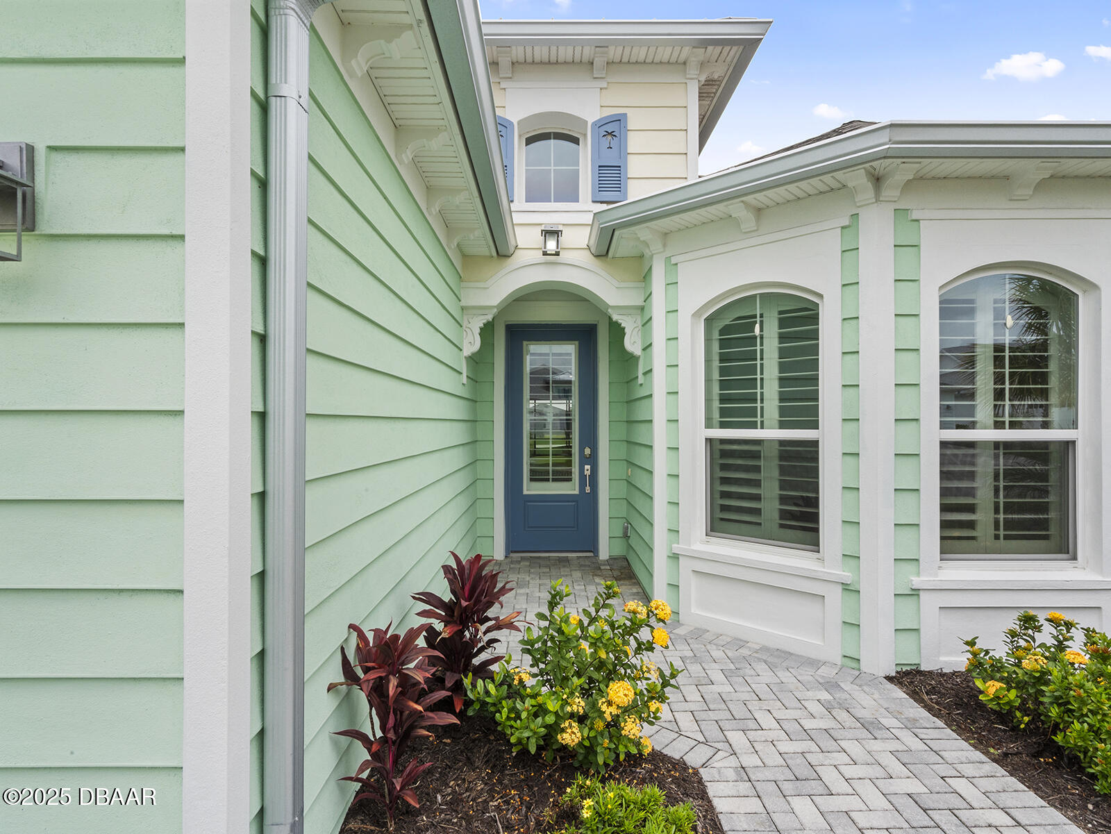 957 Coral Reef Way