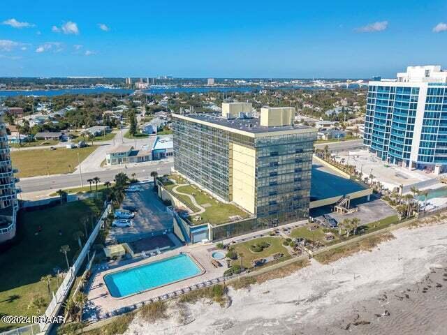 1909 S Atlantic Avenue