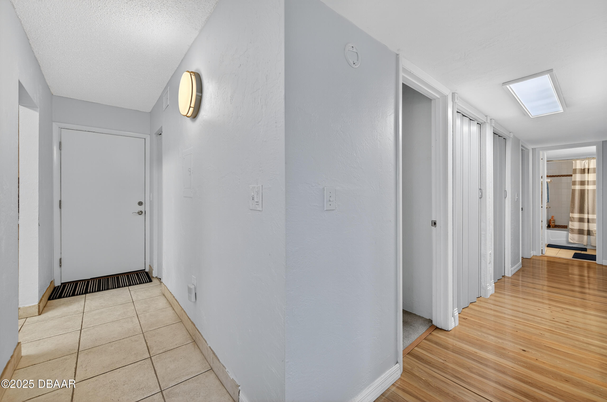 2711 N Halifax Avenue