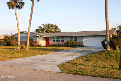 A home in South Daytona