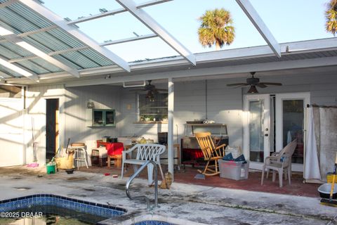 A home in South Daytona