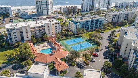 A home in New Smyrna Beach