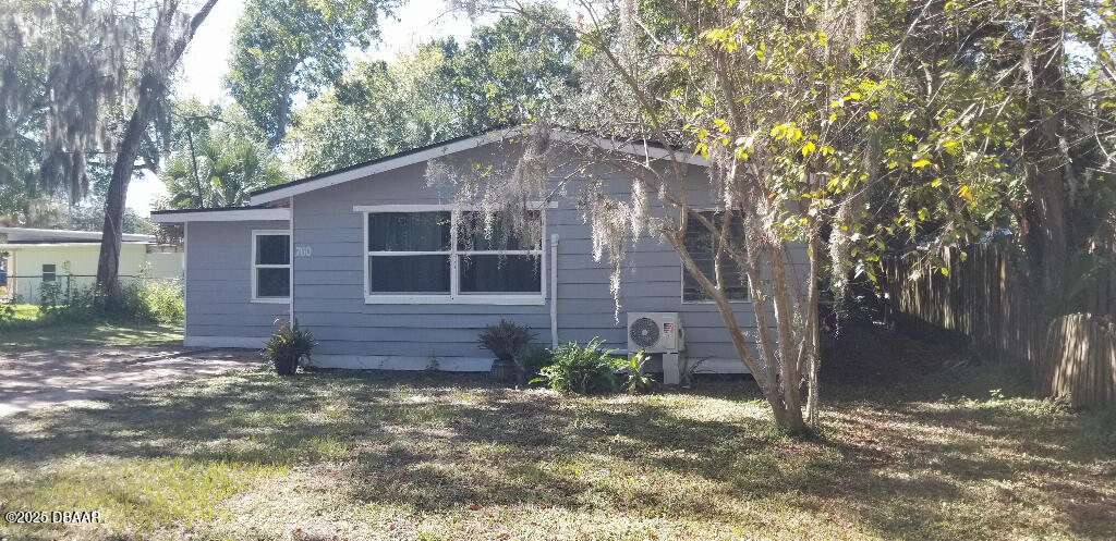 760 Santa Ana Avenue