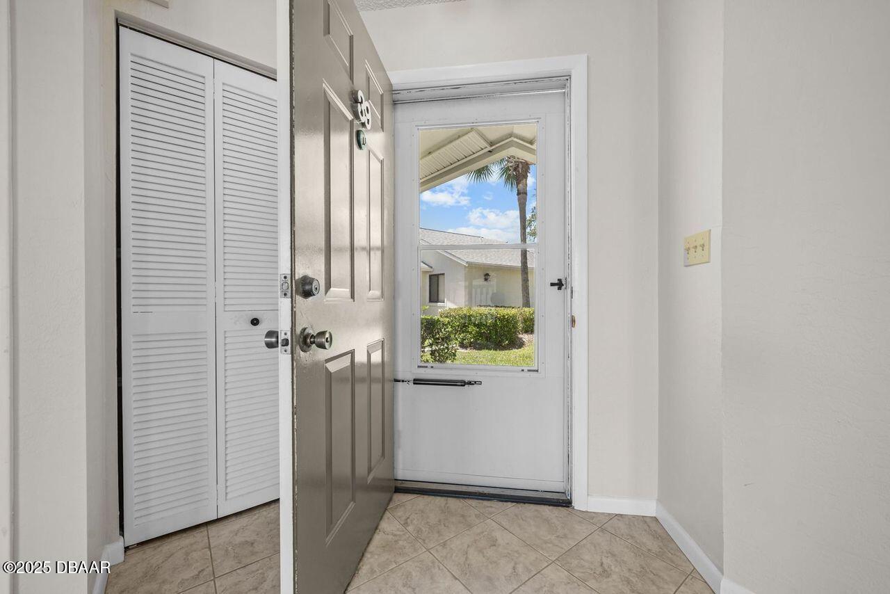 39 Lake Forest Place