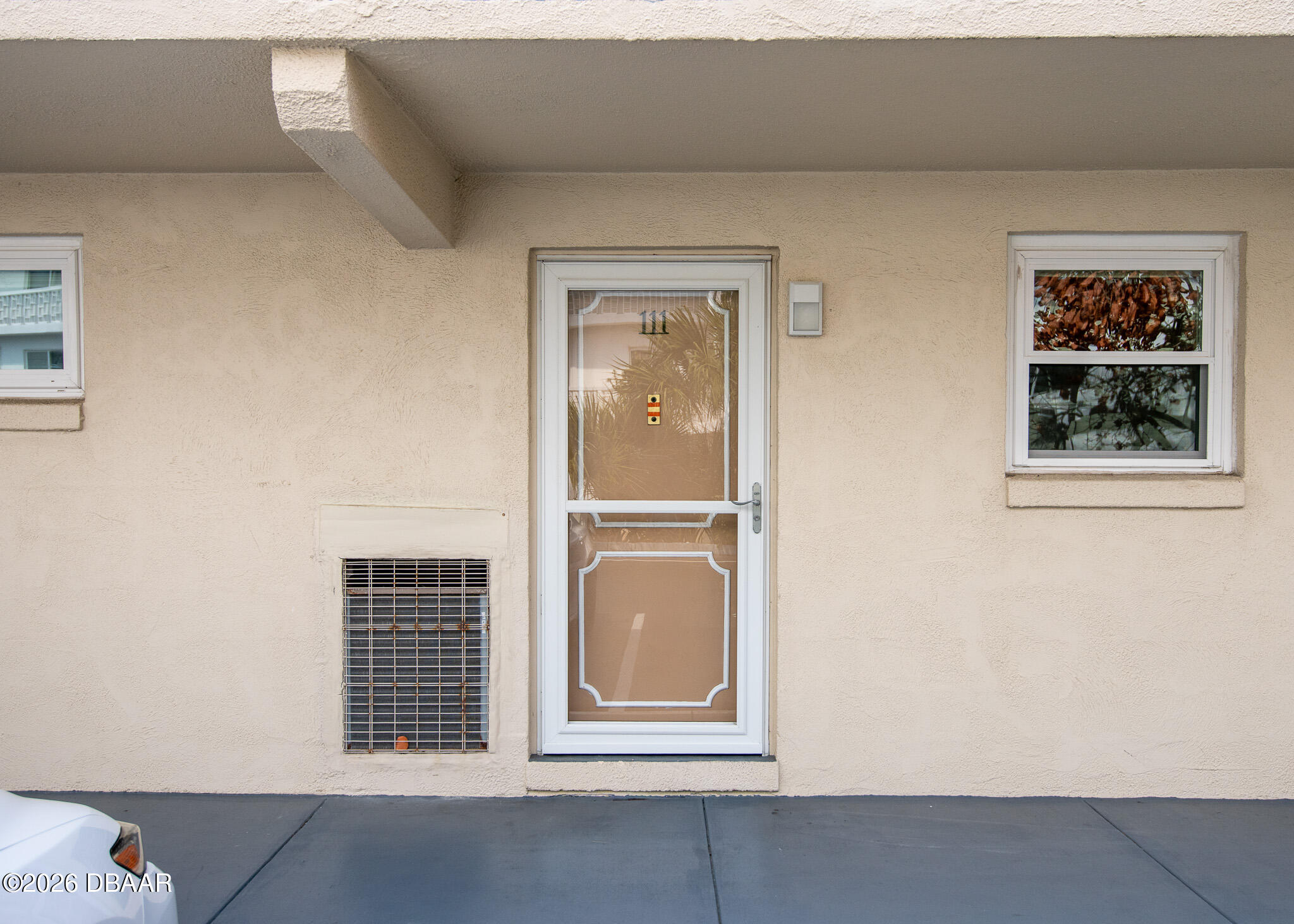 2901 N Halifax Avenue