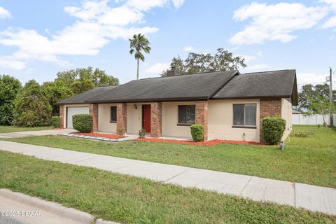 A home in Deltona