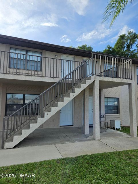 1290 9TH Street 307 Daytona Beach FL 32117