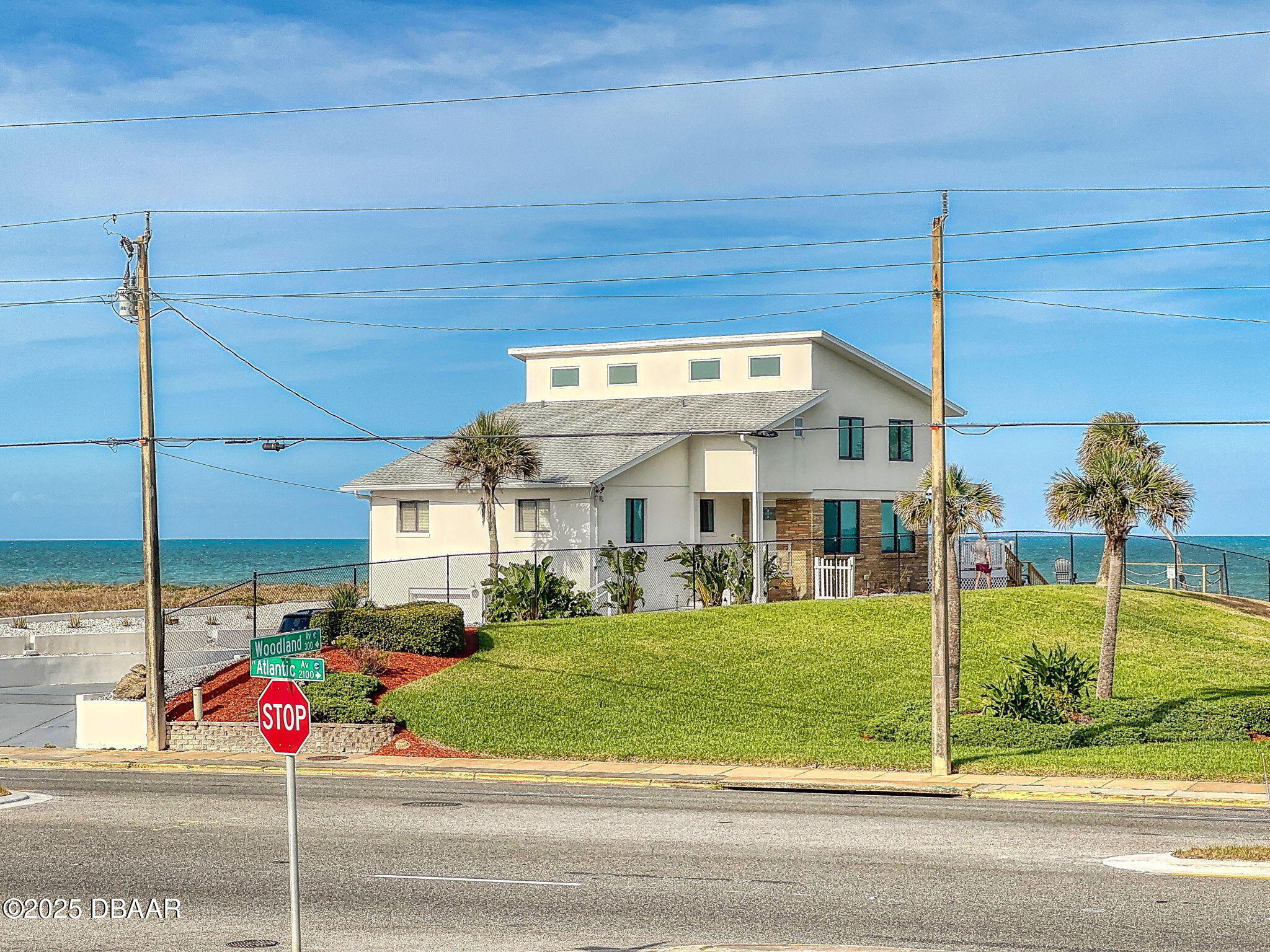 2101 N Atlantic Avenue 24