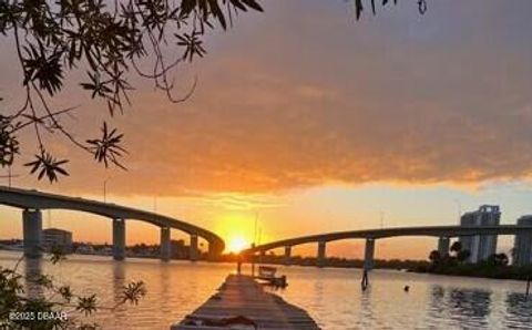 519 N Halifax Avenue Daytona Beach FL 32118