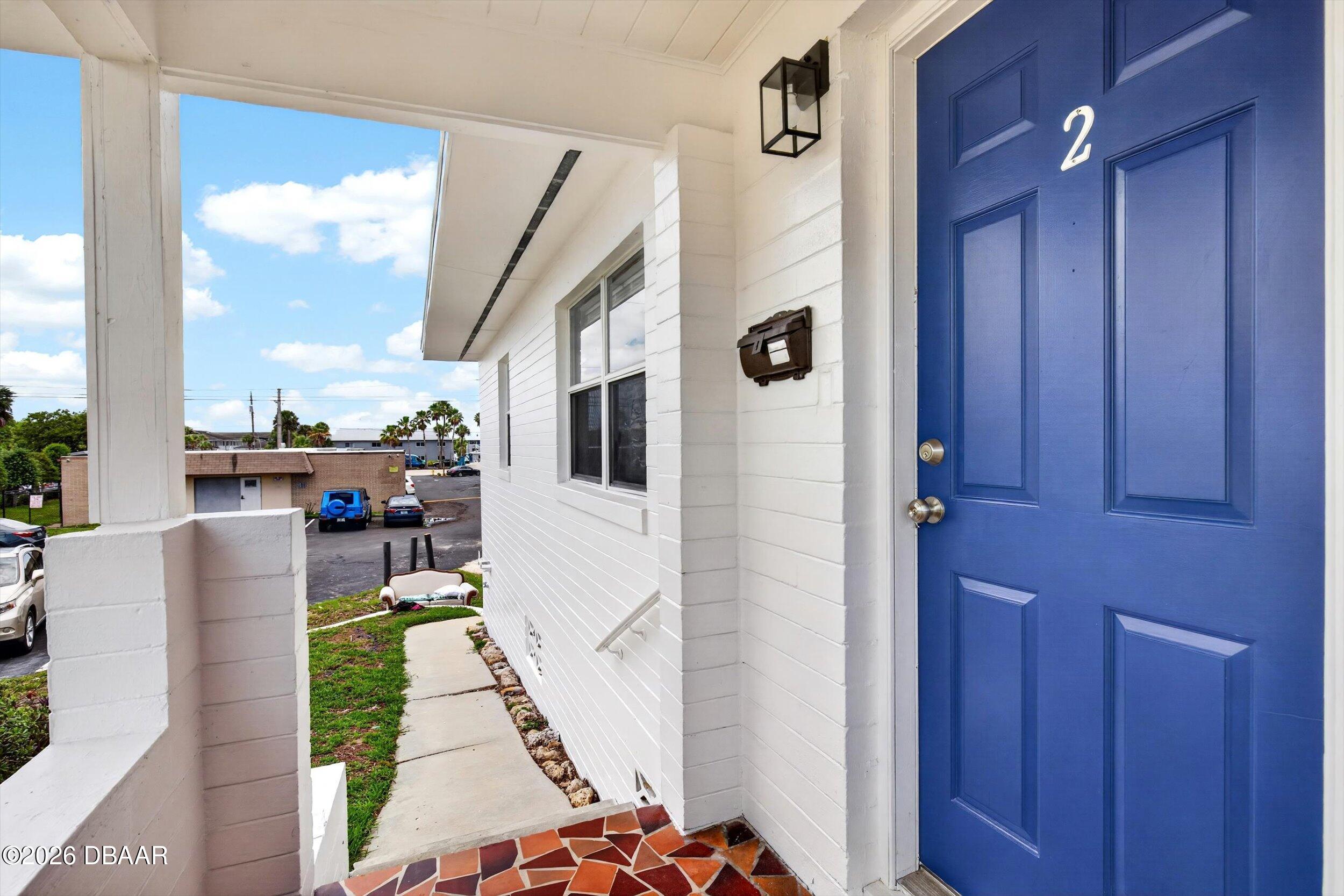 419 N Peninsula Drive
