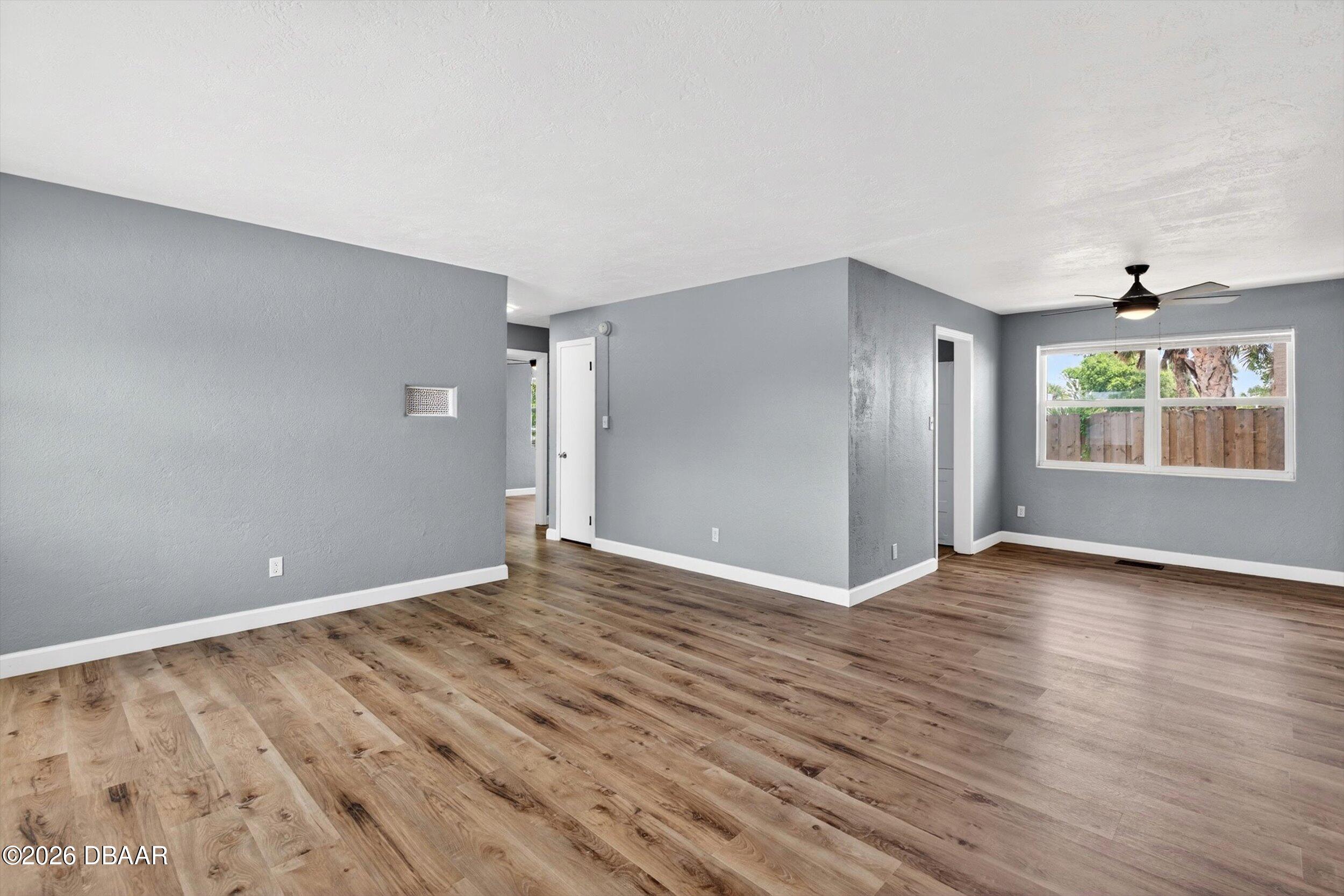 419 N Peninsula Drive
