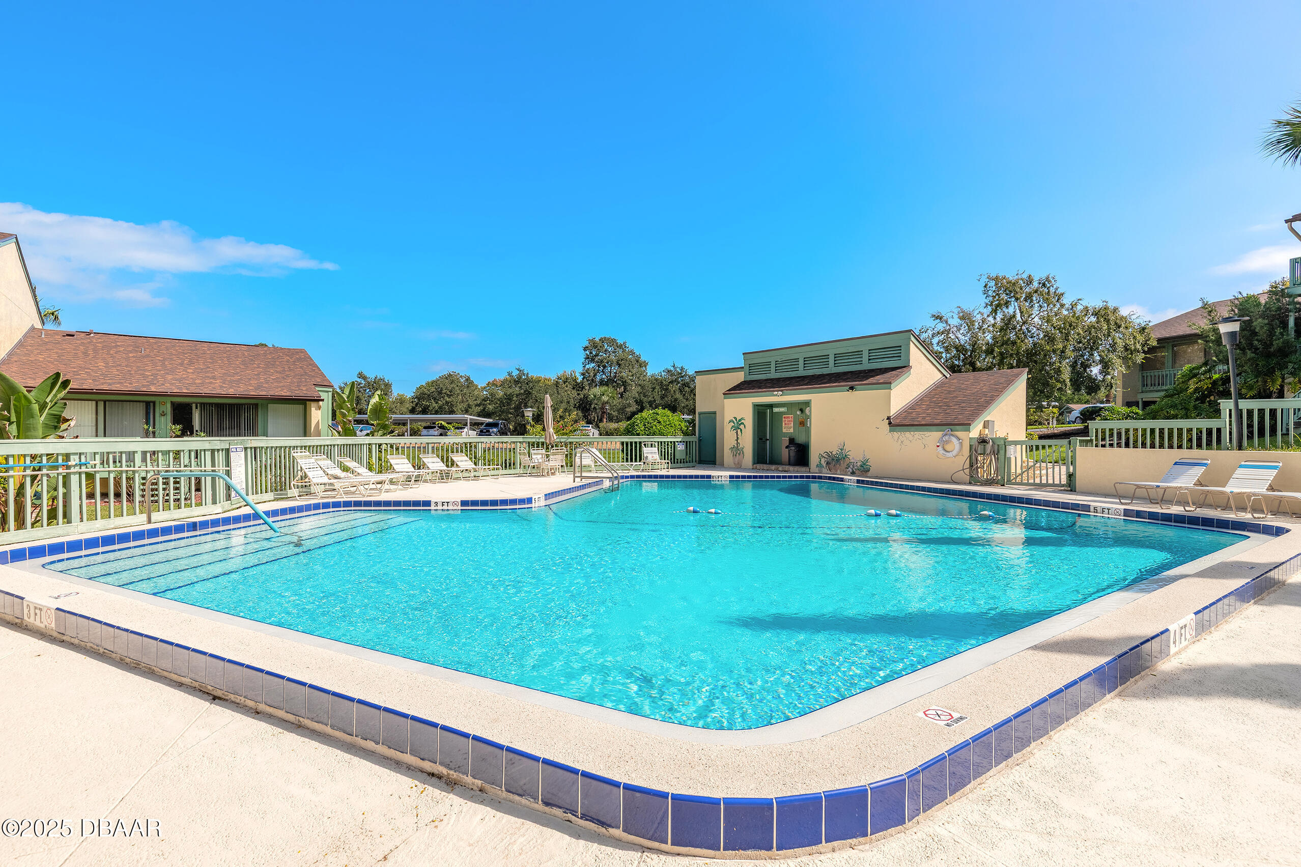 185 Club House Boulevard