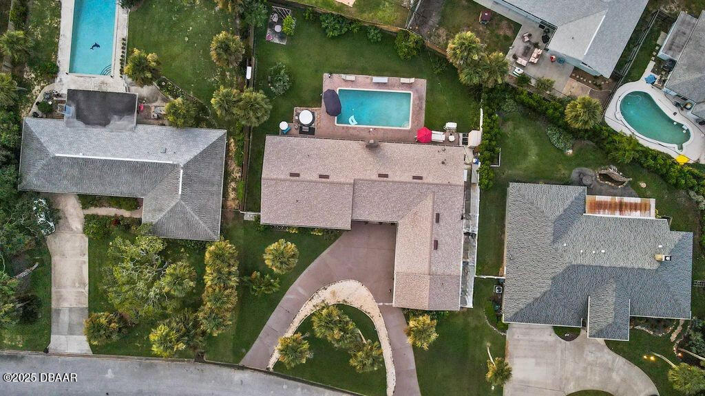 153 University Circle