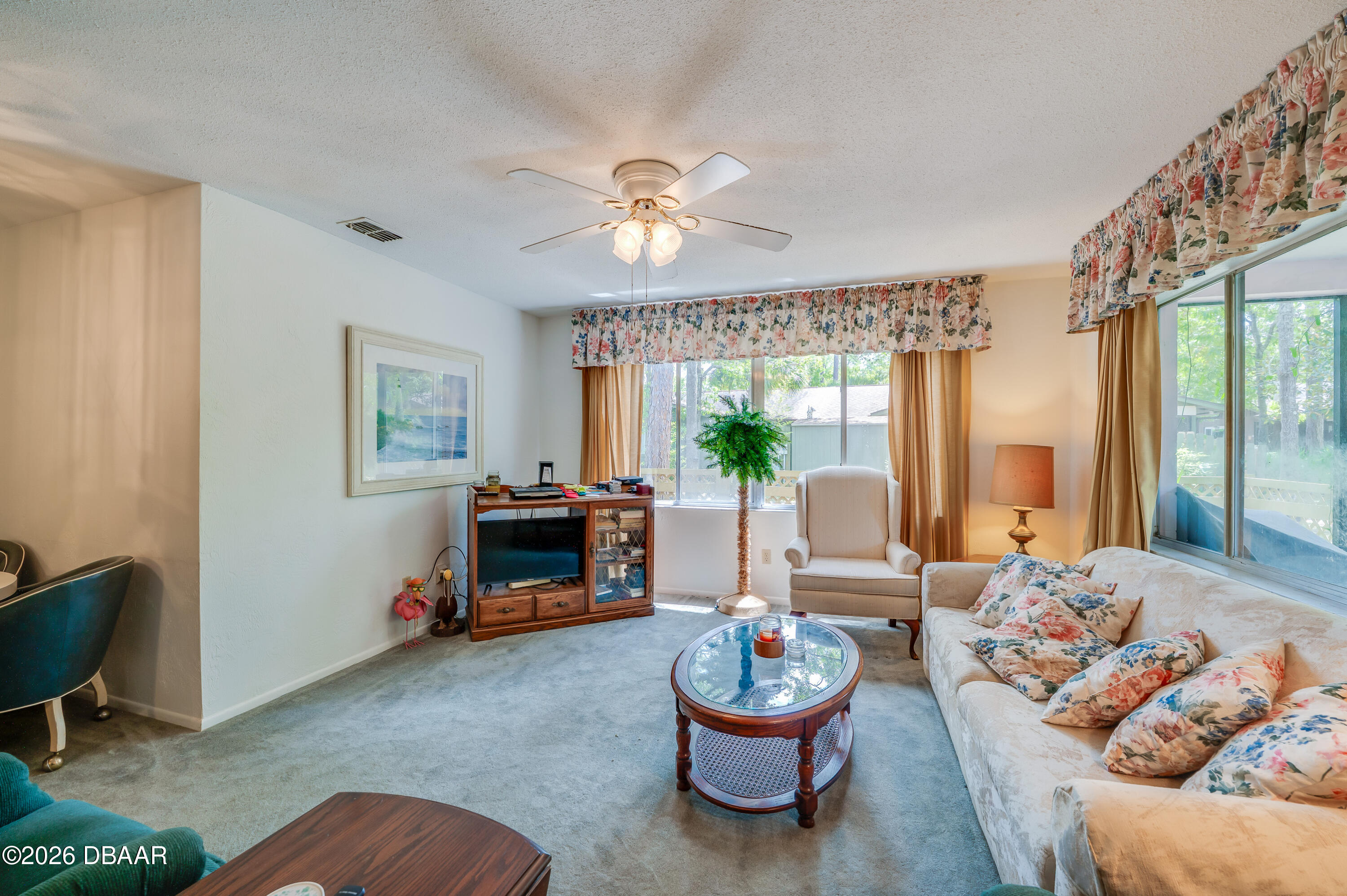 18 Summer Trees Road