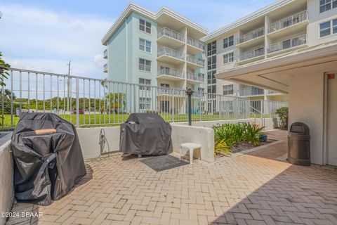 A home in New Smyrna Beach