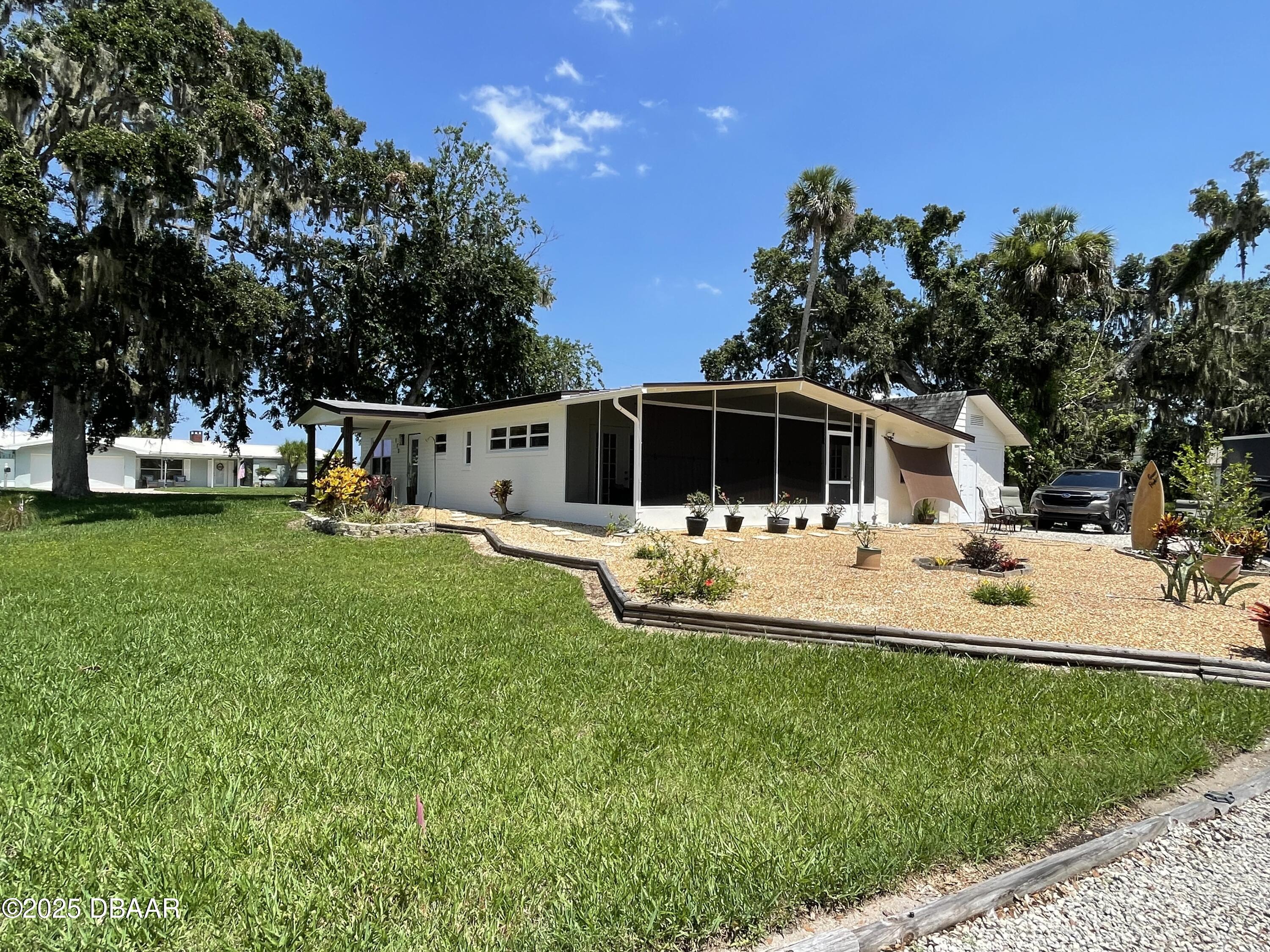 173 E Cory Drive