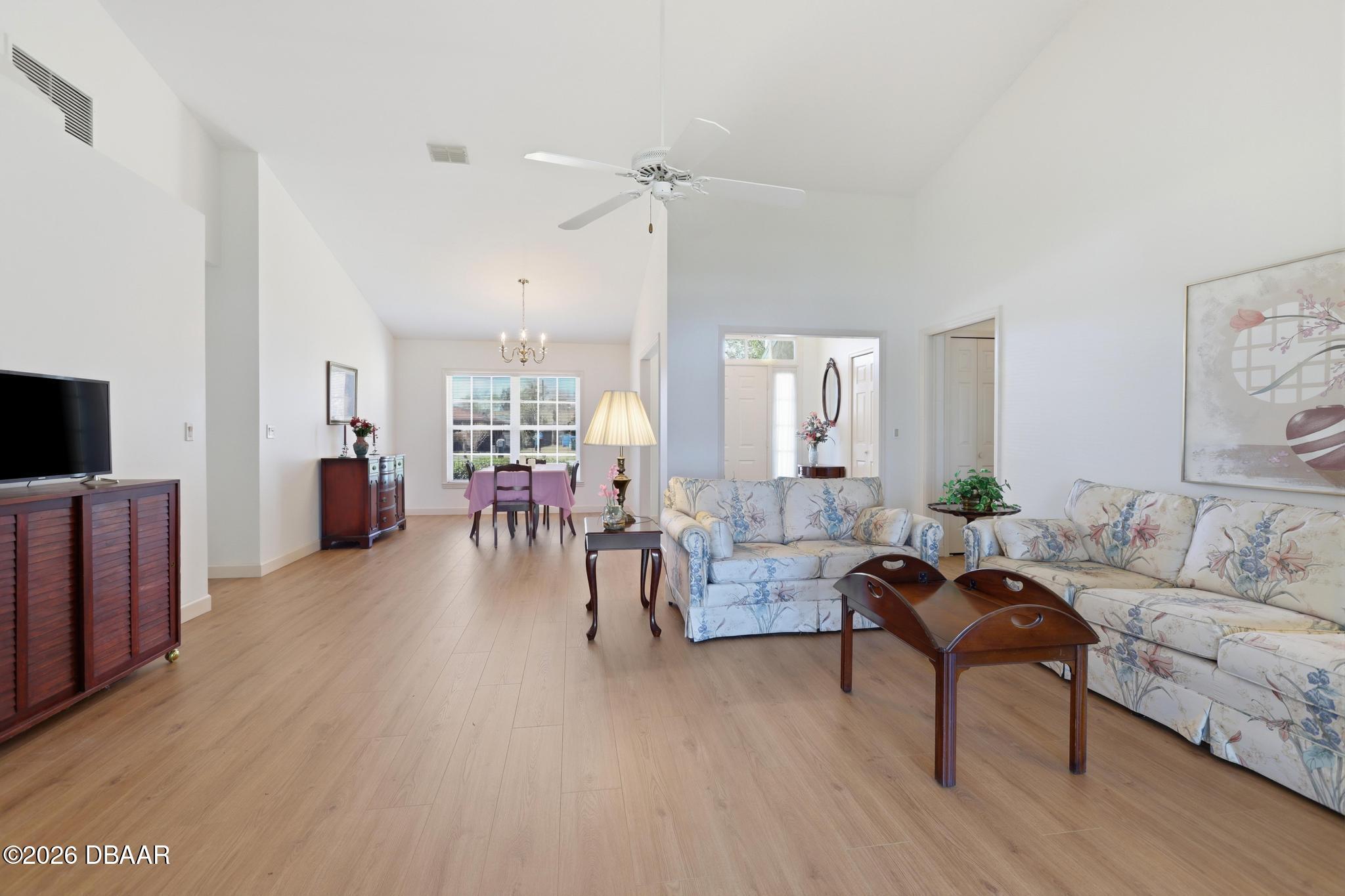 2061 Greenview Drive