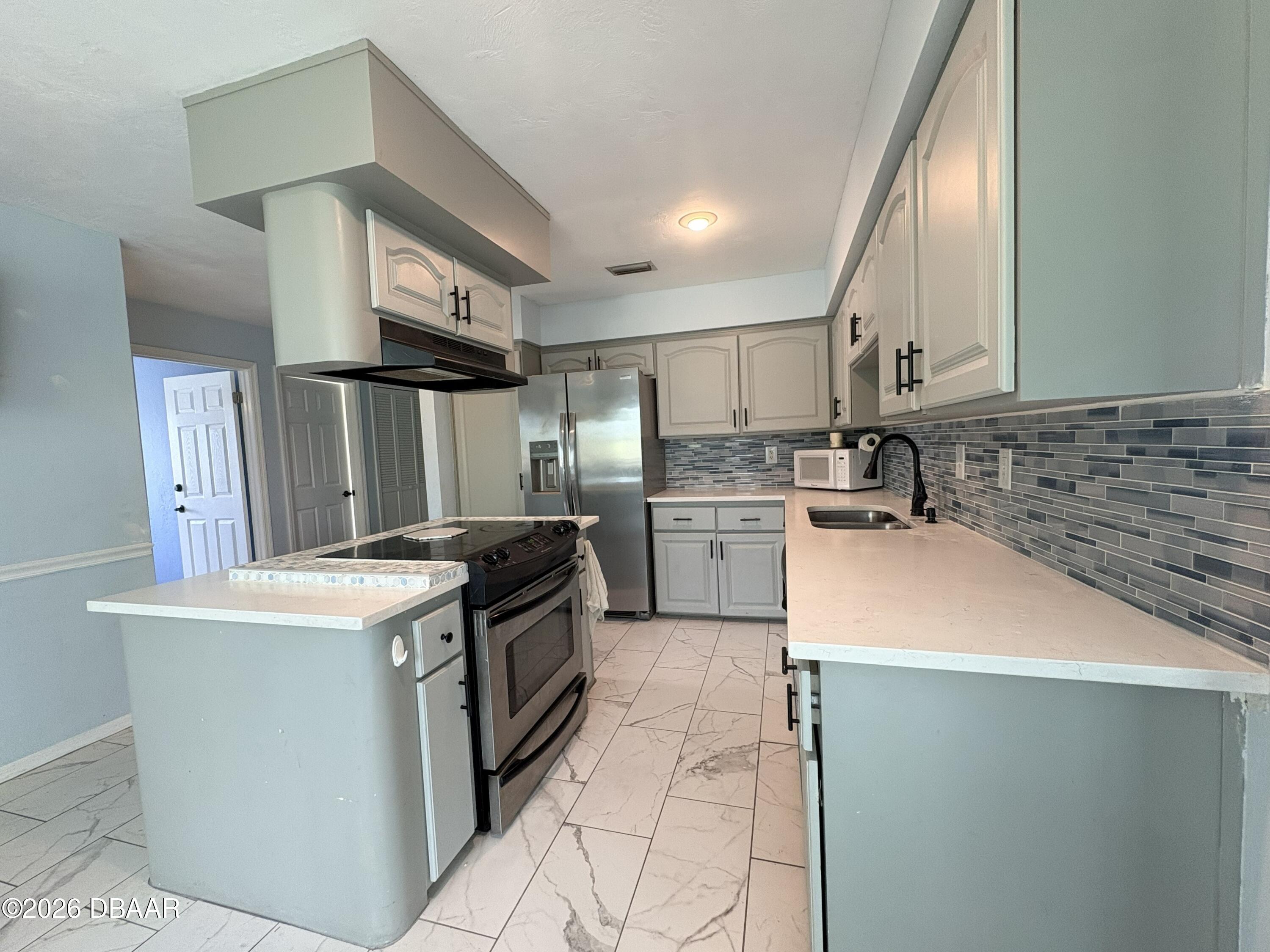 100 Kingbird Circle