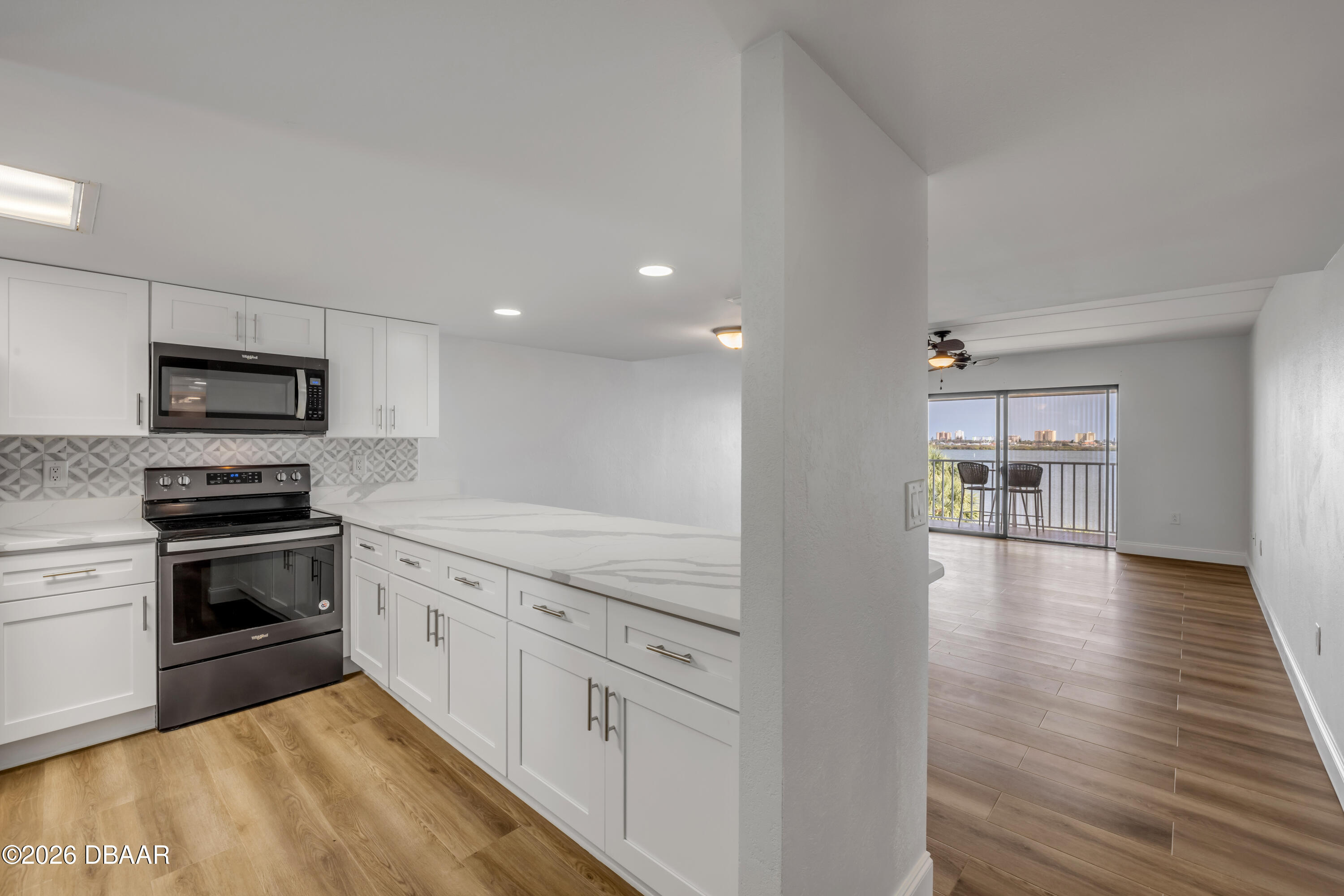 3131 S Ridgewood Avenue