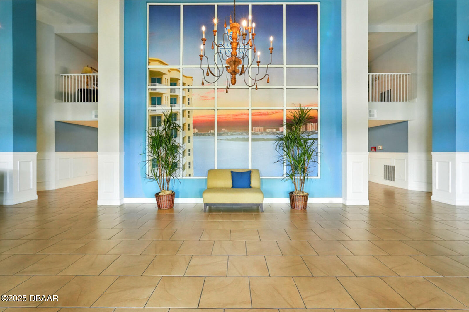 2801 S Ridgewood Avenue