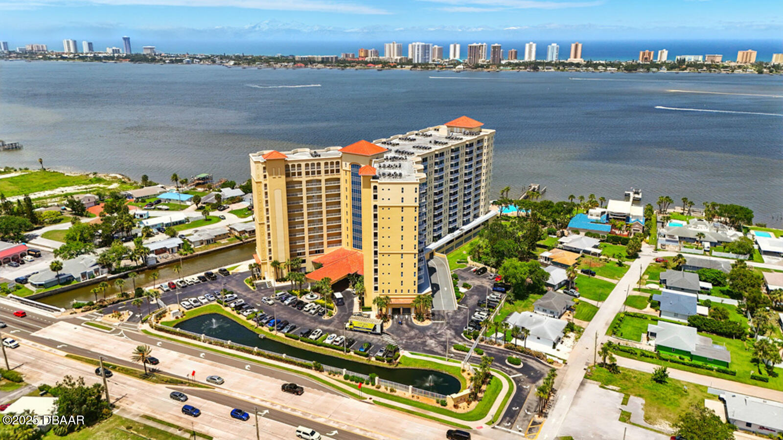 2801 S Ridgewood Avenue