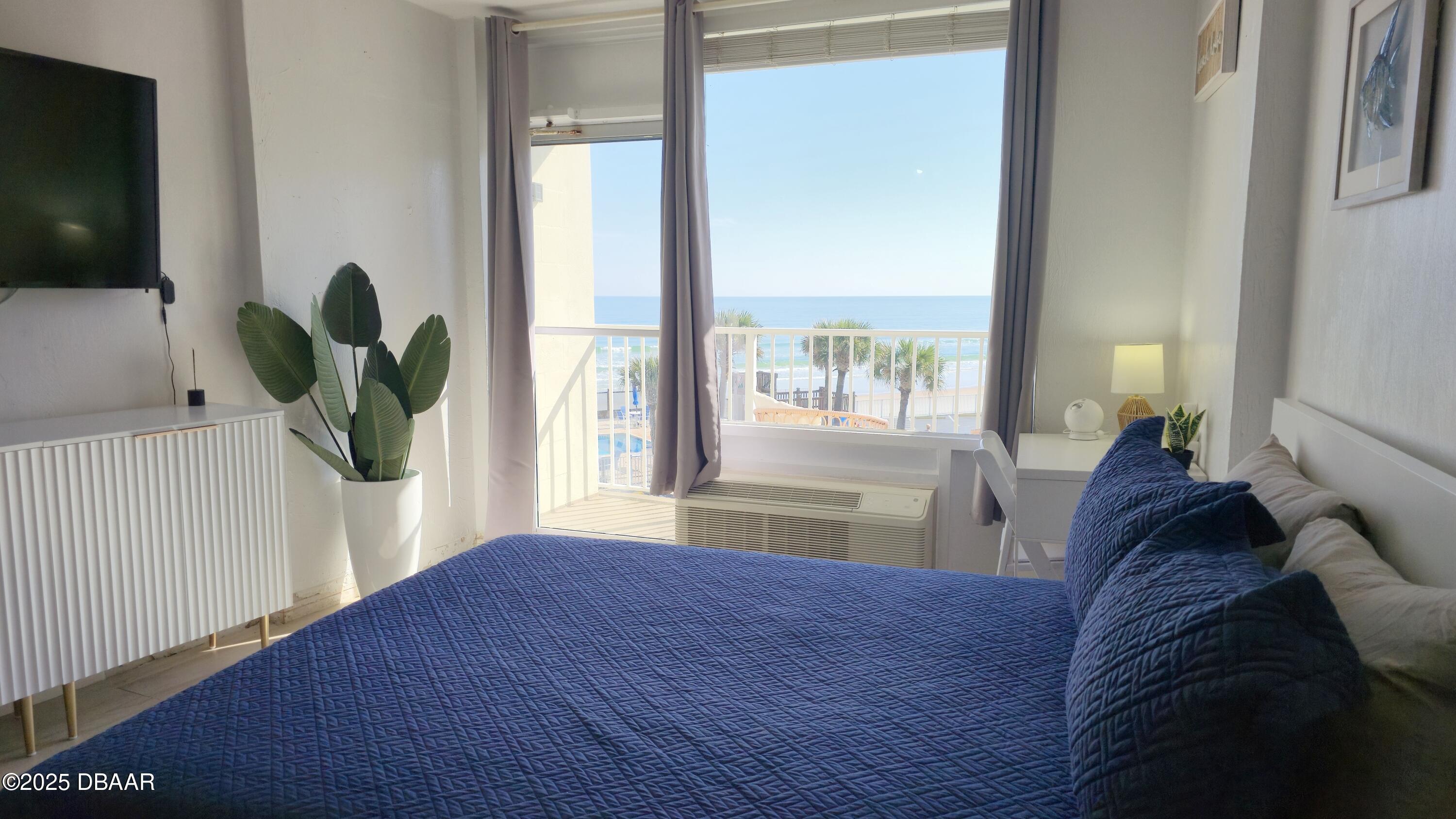 1233 S Atlantic Avenue 306