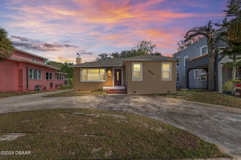 A home in Daytona Beach