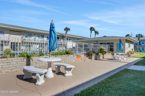 A home in New Smyrna Beach