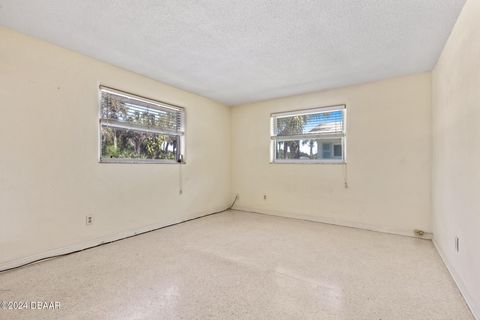 A home in New Smyrna Beach