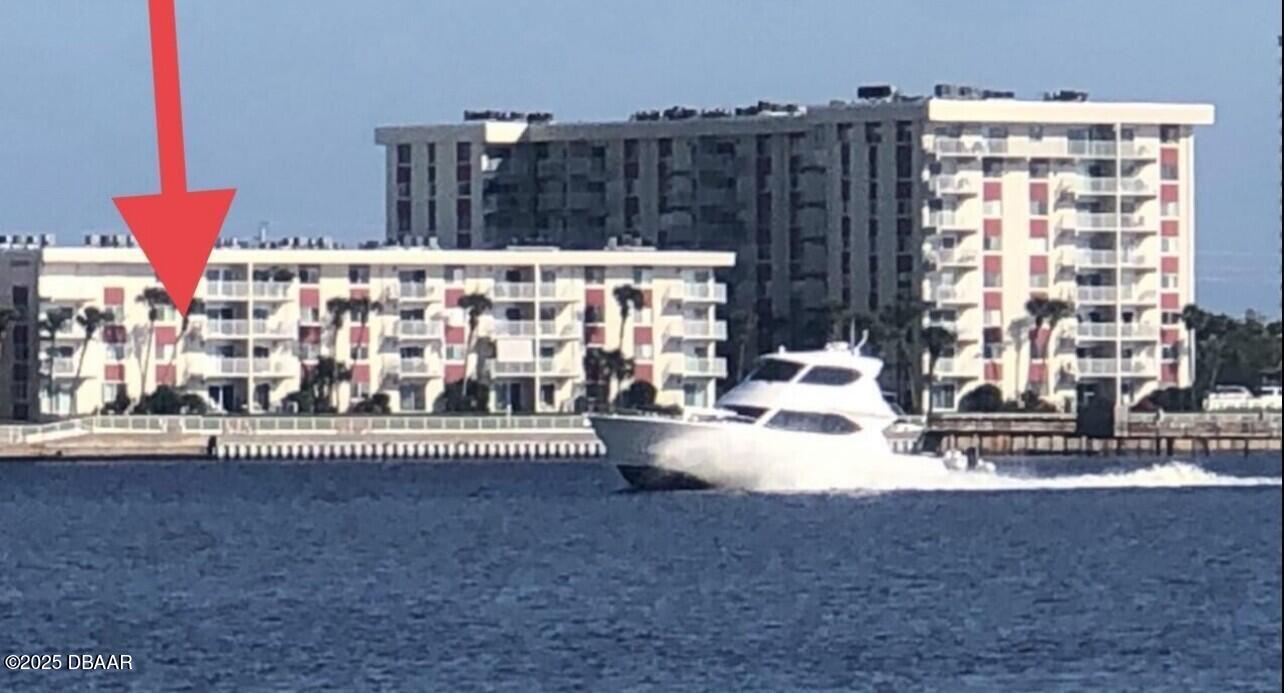 2711 N Halifax Avenue