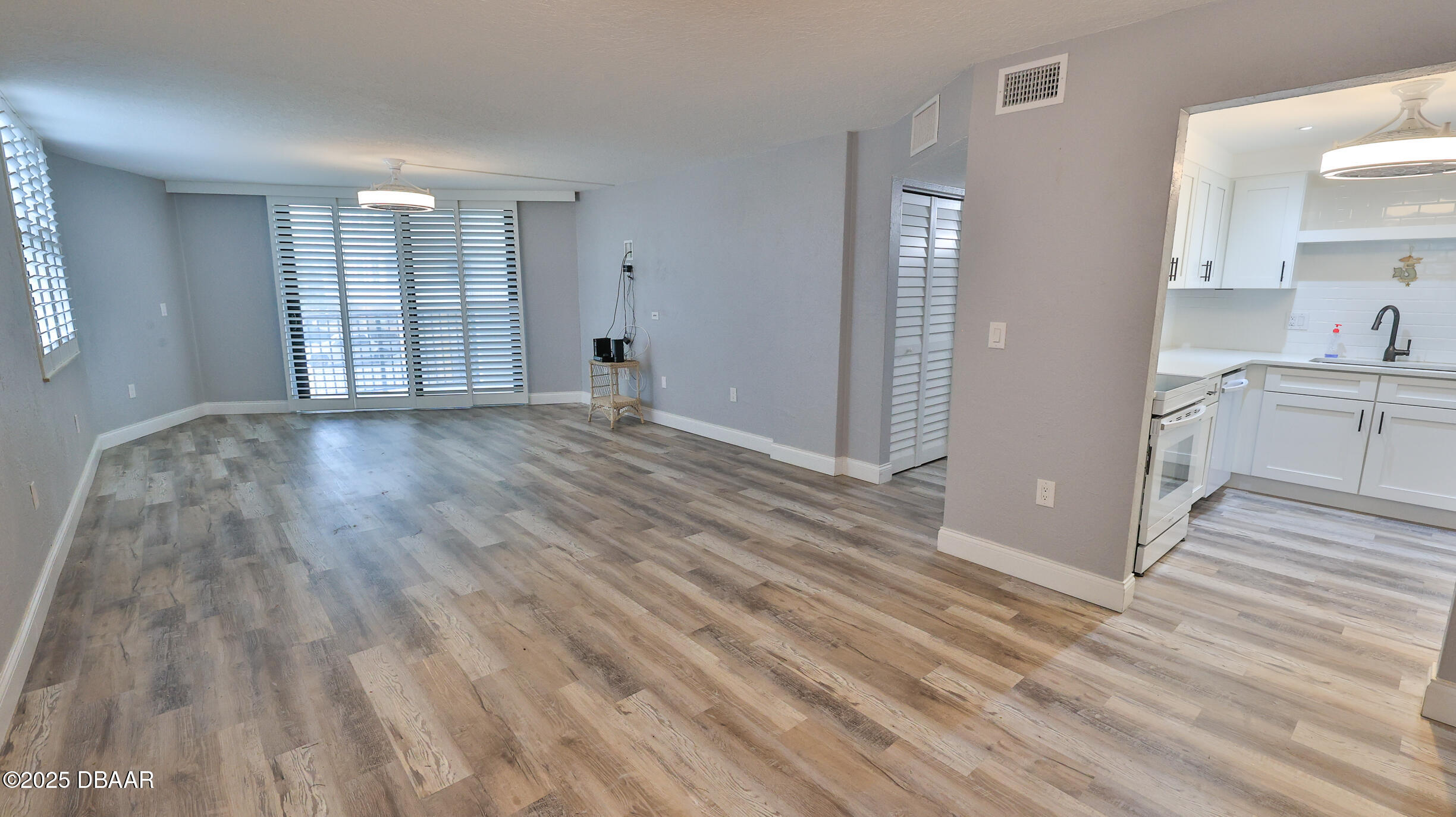 1415 Ocean Shore Boulevard