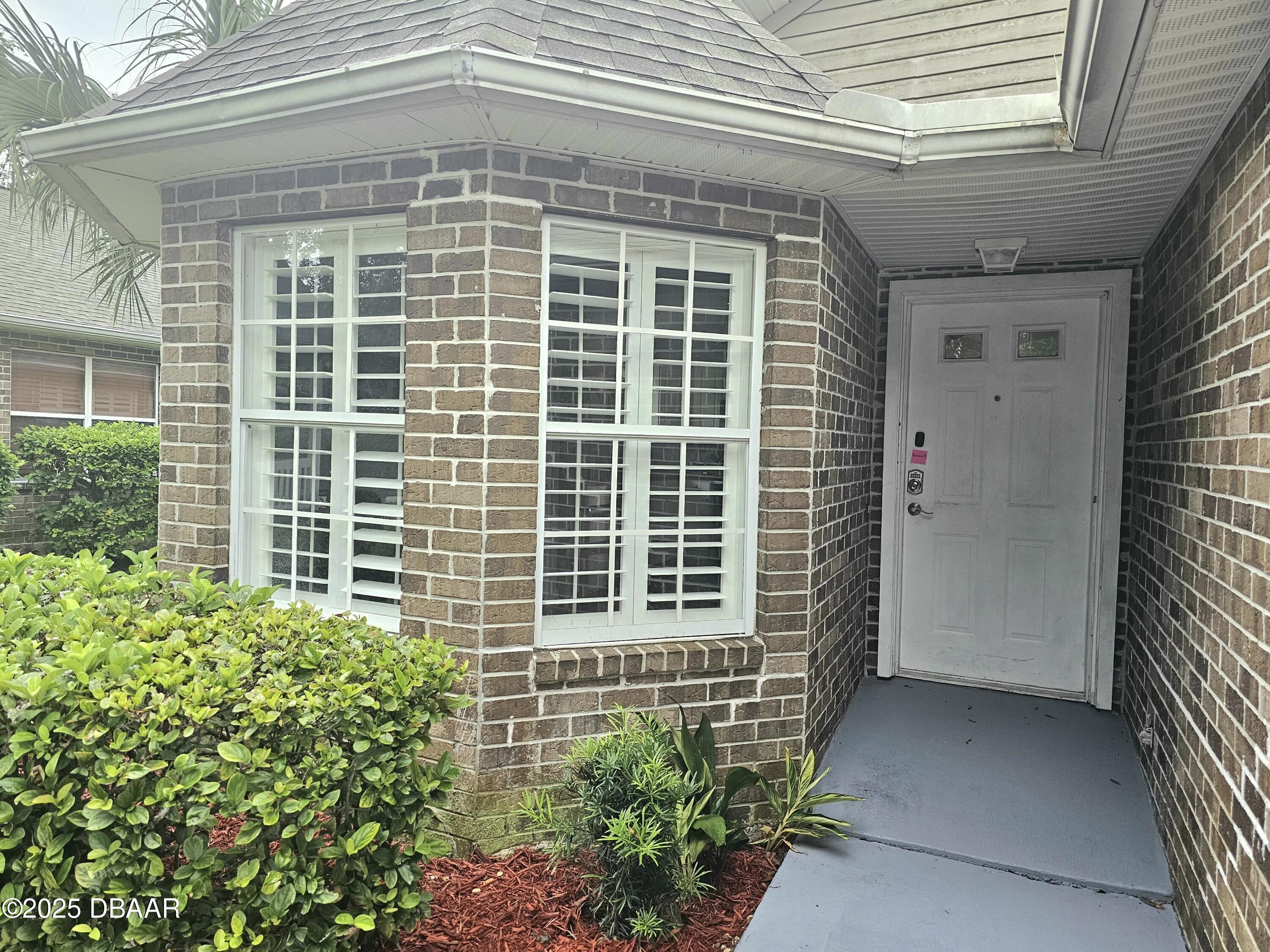 6 Oak Village Drive