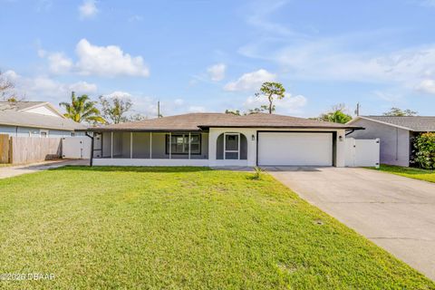 A home in New Smyrna Beach