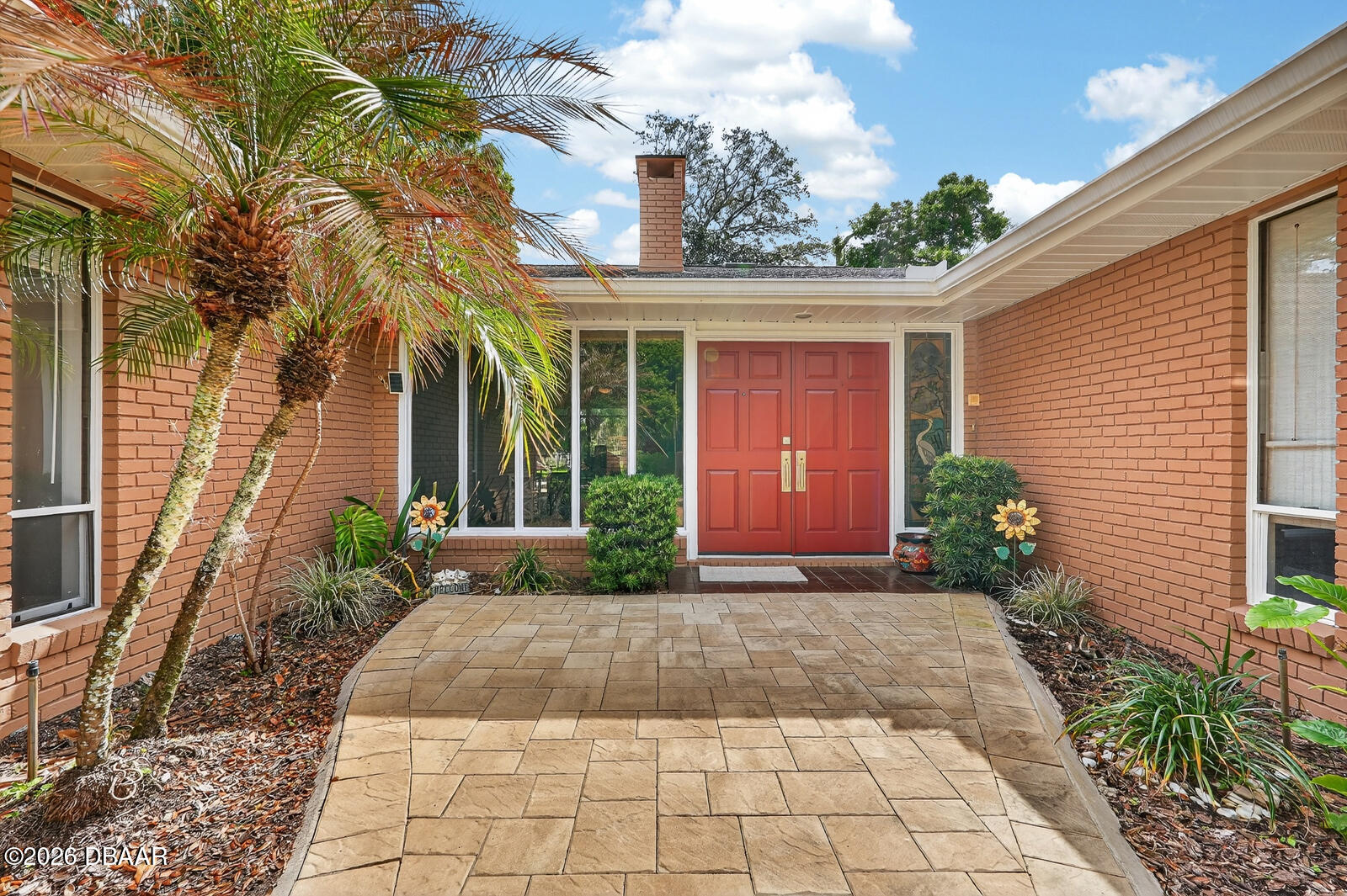 110 N St Andrews Drive