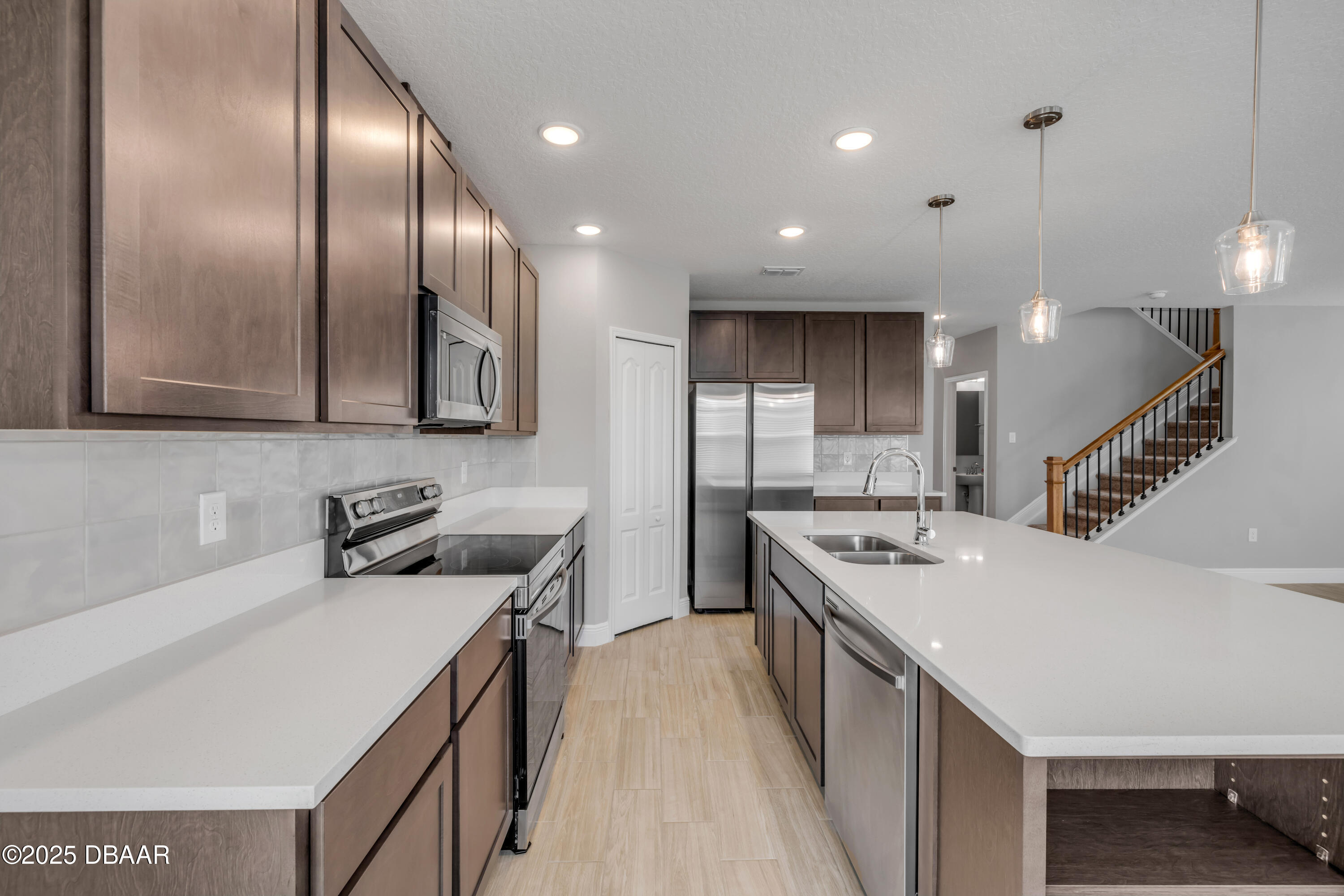 2211 Elegant Manor Circle