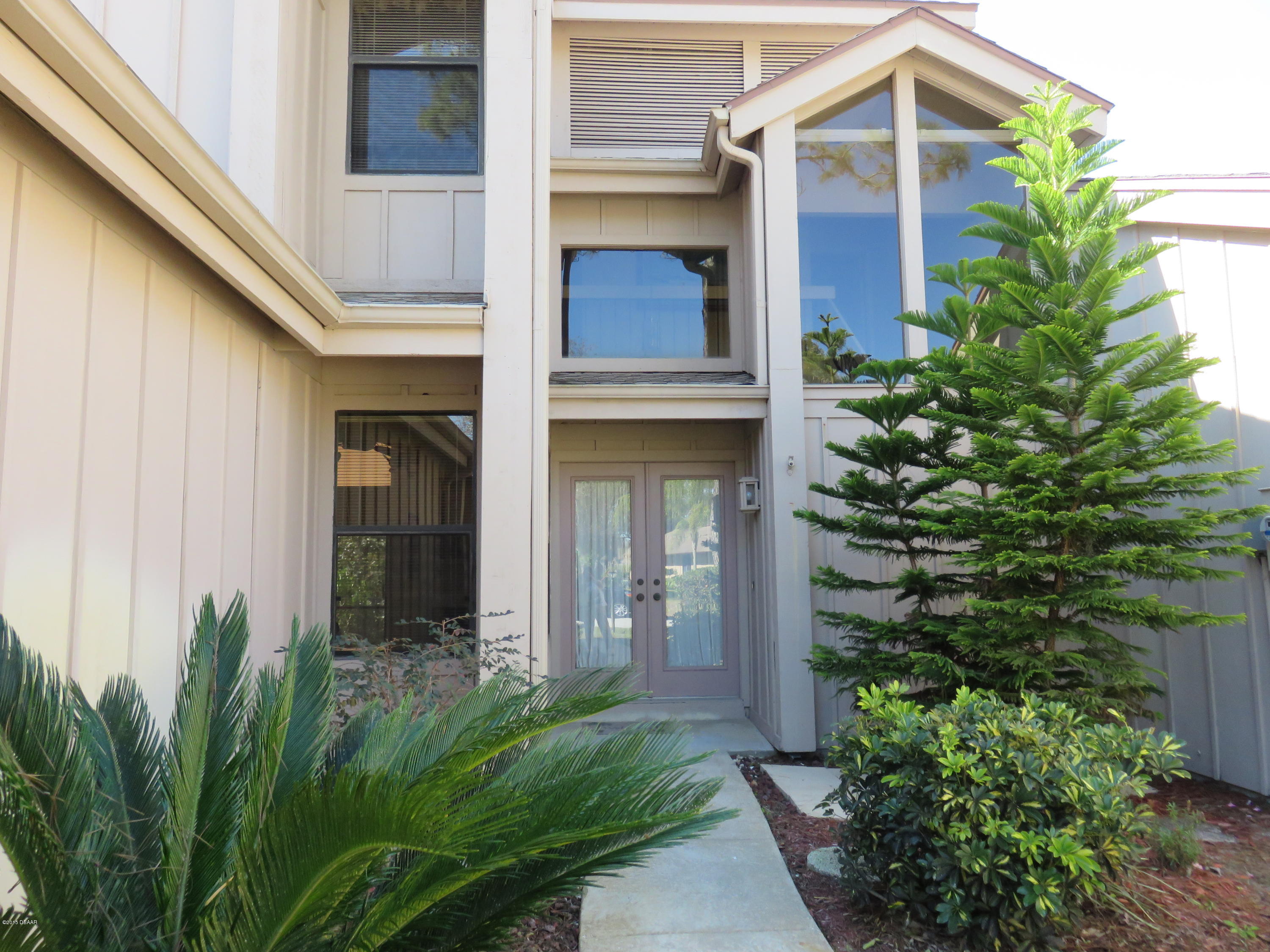 Photo 1 of 31 — 1920 Whisperwood Way, Port Orange, FL 32128