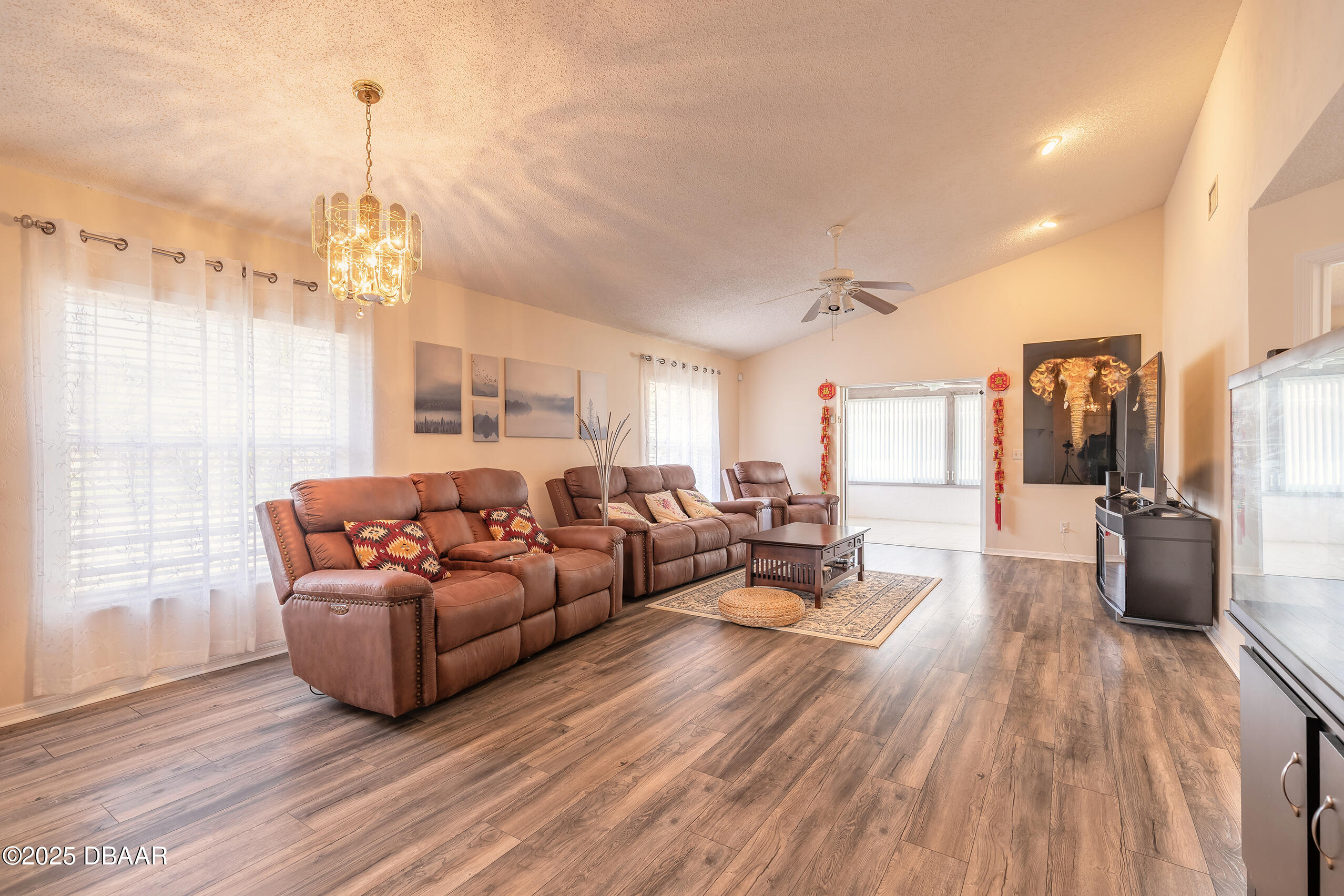 100 Braeburn Circle