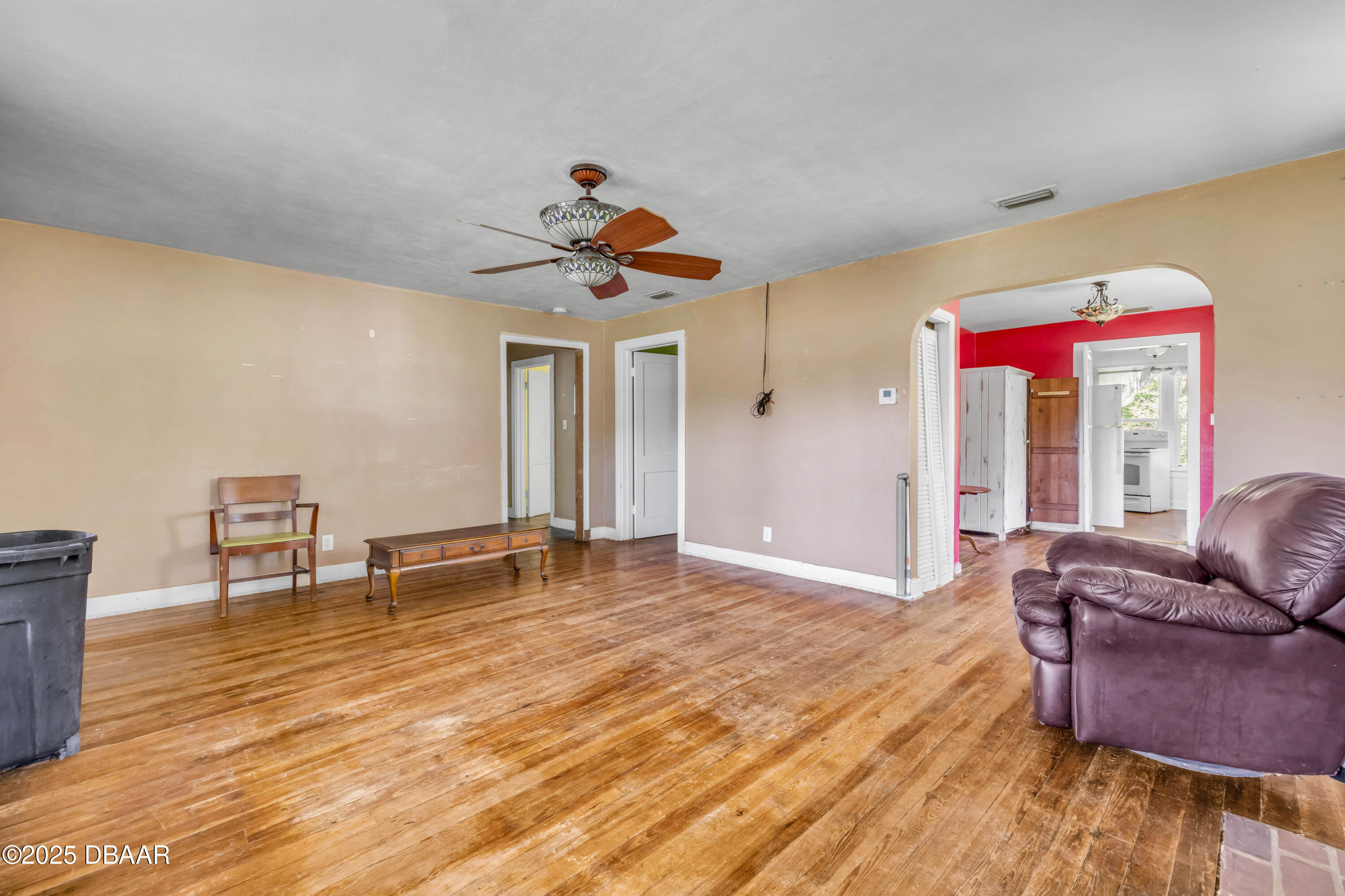 102 N Brooks Circle
