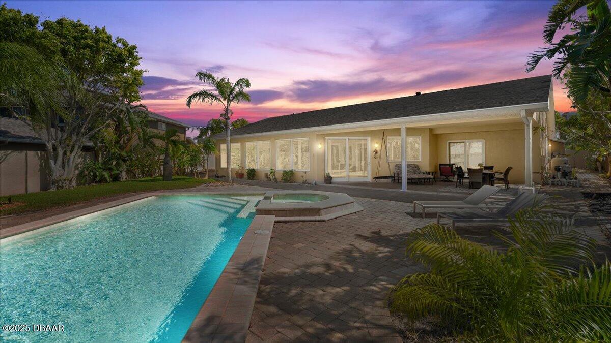 2924 RIVER POINT Drive