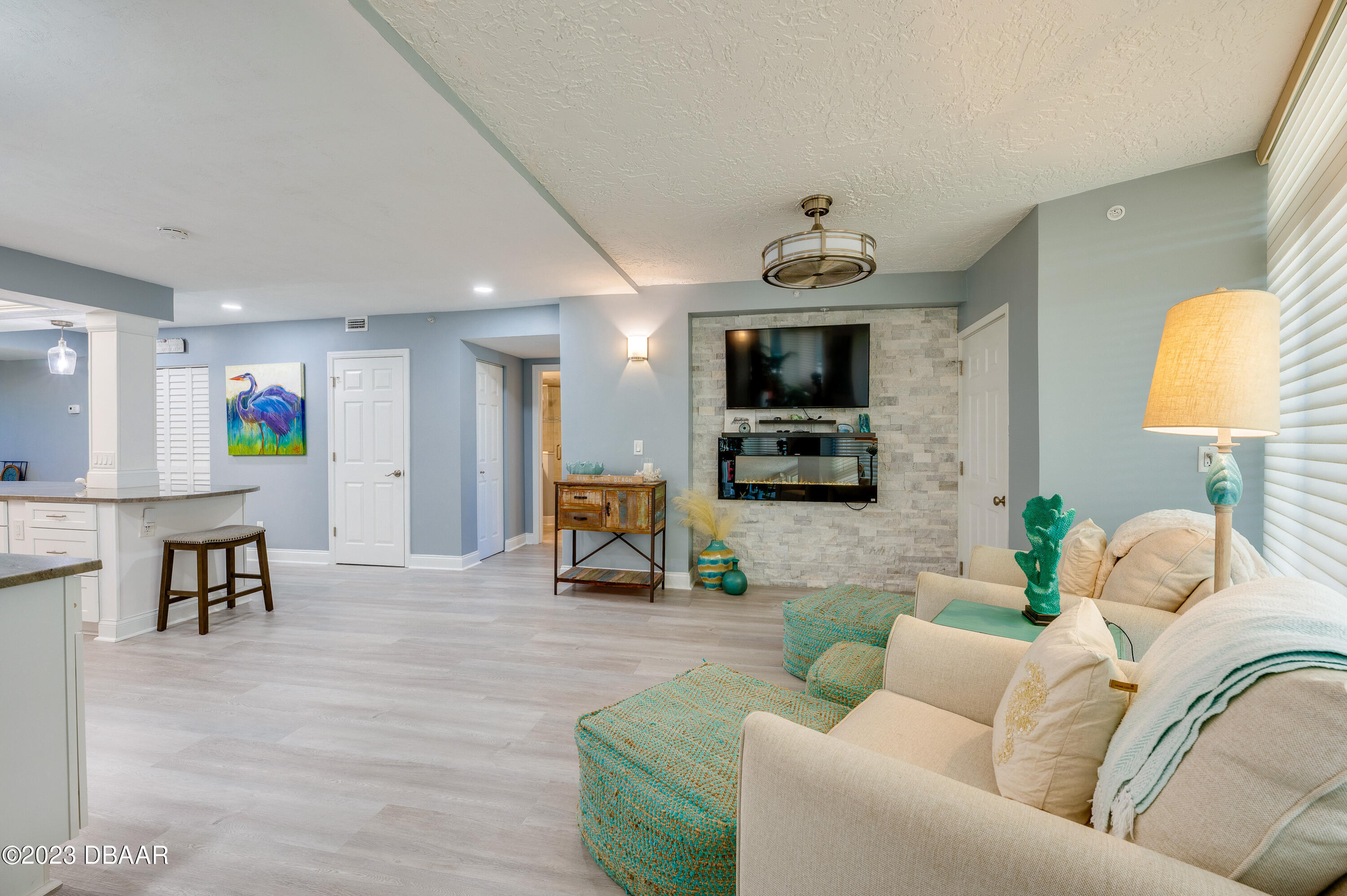 4565 S Atlantic Avenue