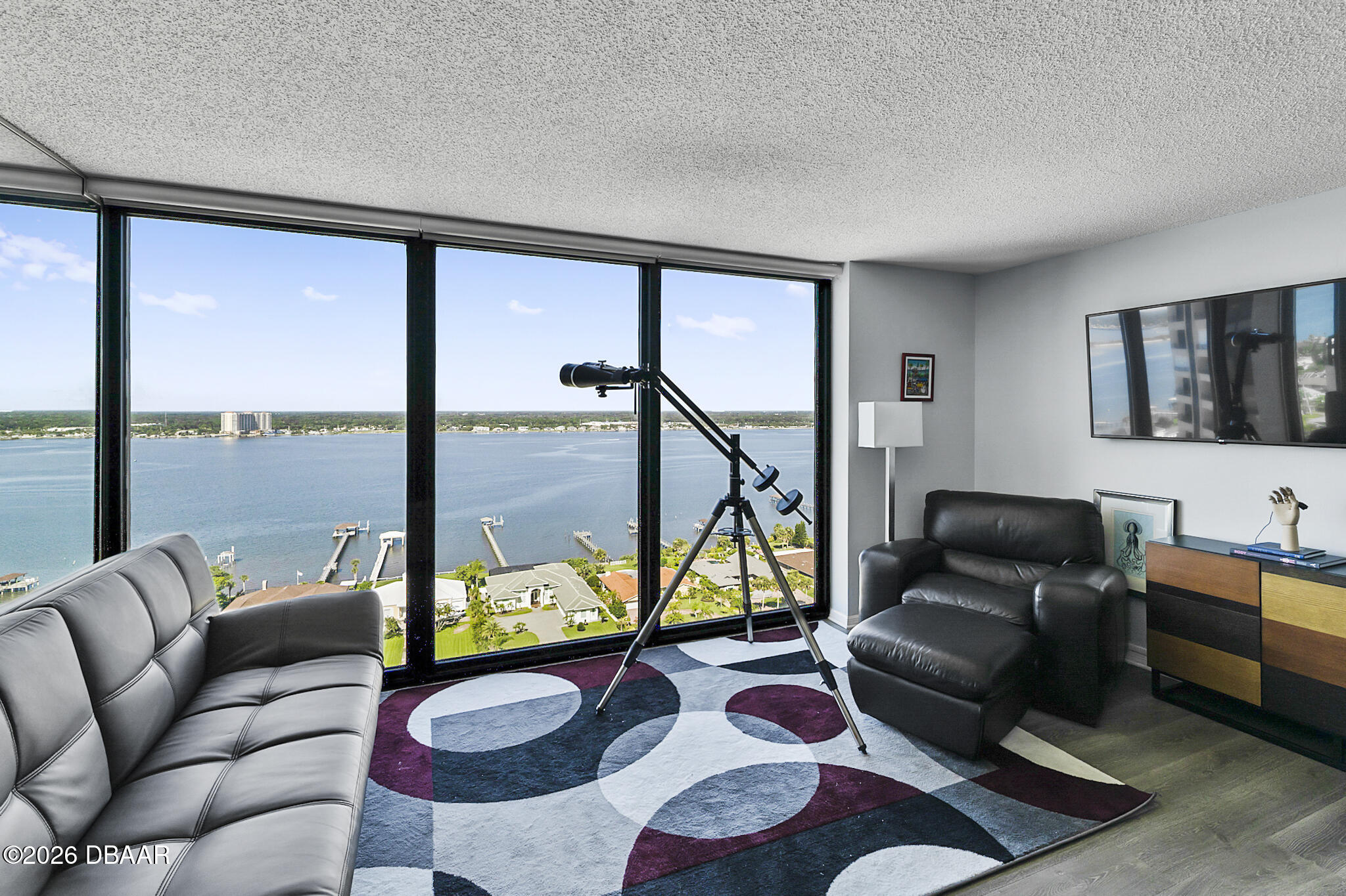 1 Oceans West Boulevard