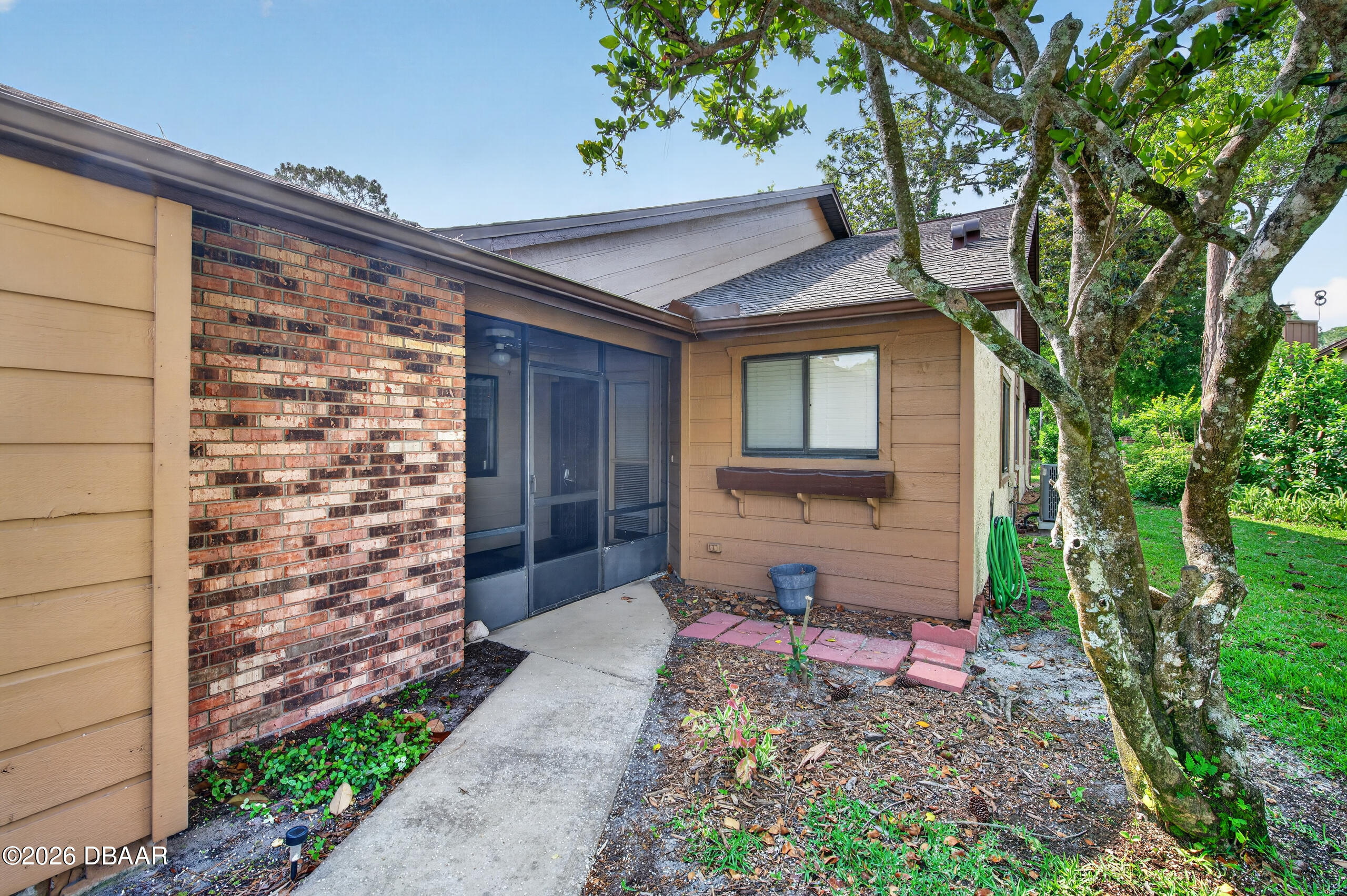 104 Horseshoe Trail