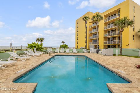 A home in New Smyrna Beach